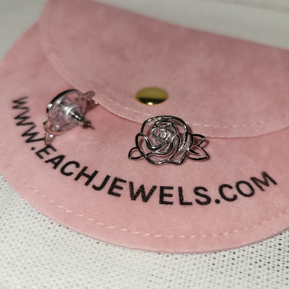 EACH Jewels Silver Rose Earrings Shohana Studs - Picture 4 of 5